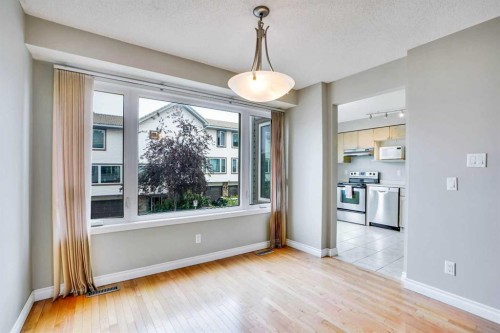 219 Coachway Lane Sw, Calgary, AB - Indoor