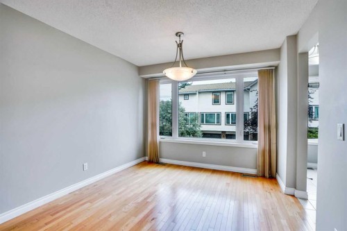 219 Coachway Lane Sw, Calgary, AB - Indoor