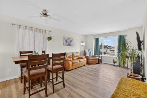 1175 Strathcona Road, Strathmore, AB - Indoor Photo Showing Other Room