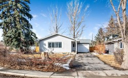 222 Springwood Place SW Calgary, AB T2W 0L3