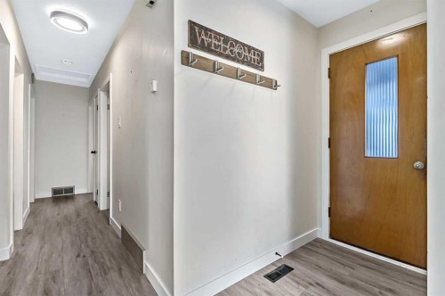 222 Springwood Place Sw, Calgary, AB - Indoor Photo Showing Other Room