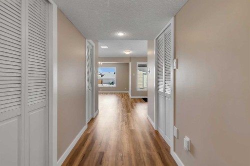 46 Covewood Circle Ne, Calgary, AB - Indoor Photo Showing Other Room