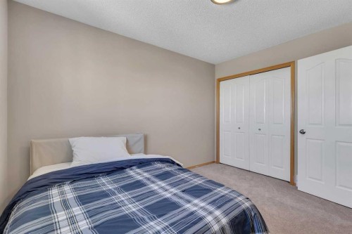 46 Covewood Circle Ne, Calgary, AB - Indoor Photo Showing Bedroom
