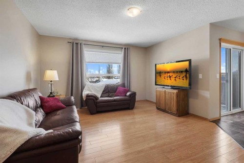 46 Covewood Circle Ne, Calgary, AB - Indoor Photo Showing Living Room