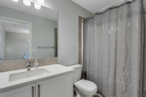 254 Walgrove Terrace Se, Calgary, AB - Indoor Photo Showing Bathroom