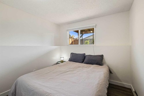 49 Castlebrook Way Ne, Calgary, AB - Indoor Photo Showing Bedroom