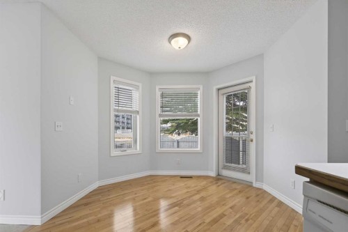 88 Scenic Gardens Nw, Calgary, AB - Indoor Photo Showing Other Room