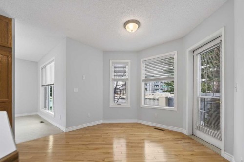 88 Scenic Gardens Nw, Calgary, AB - Indoor Photo Showing Other Room