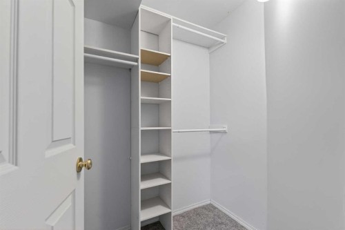 88 Scenic Gardens Nw, Calgary, AB - Indoor With Storage