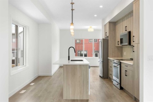 116-2231 81St Street Sw, Calgary, AB - Indoor Photo Showing Other Room