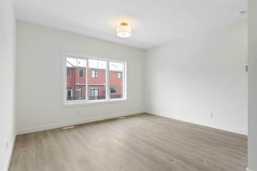 116-2231 81St Street Sw, Calgary, AB - Indoor Photo Showing Kitchen With Upgraded Kitchen