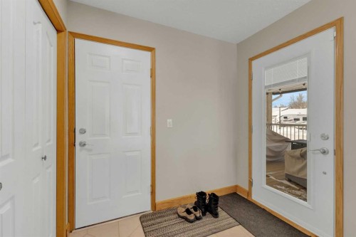 10 Park Lane, Olds, AB - Indoor Photo Showing Other Room