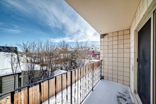 402-319 2 Avenue, Strathmore, AB - Outdoor With Balcony With Exterior