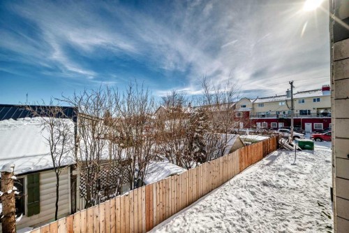 402-319 2 Avenue, Strathmore, AB - Outdoor