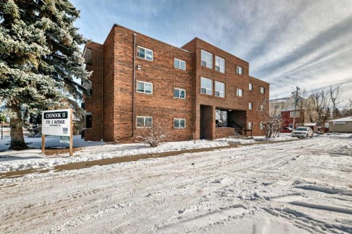 402-319 2 Avenue, Strathmore, AB - Outdoor