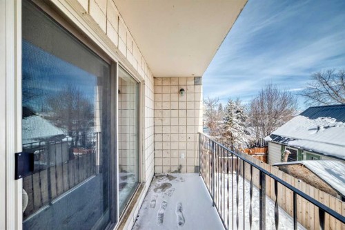 402-319 2 Avenue, Strathmore, AB - Outdoor With Balcony With Exterior
