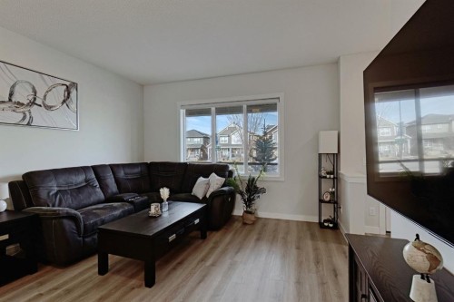 132 Wolf Willow Boulevard Se, Calgary, AB - Indoor Photo Showing Living Room