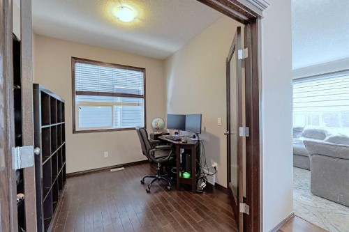 133 Evanspark Circle Nw, Calgary, AB - Indoor Photo Showing Office