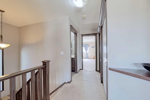 133 Evanspark Circle Nw, Calgary, AB - Indoor Photo Showing Other Room