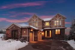 12 Fortress Court SW Calgary, AB T3H 0T8