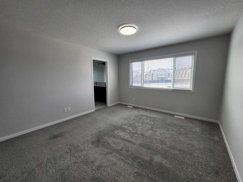 365 Edith Road Nw, Calgary, AB - Indoor Photo Showing Other Room