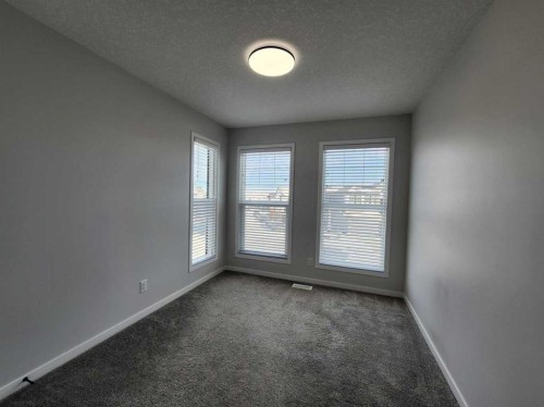 365 Edith Road Nw, Calgary, AB - Indoor Photo Showing Other Room