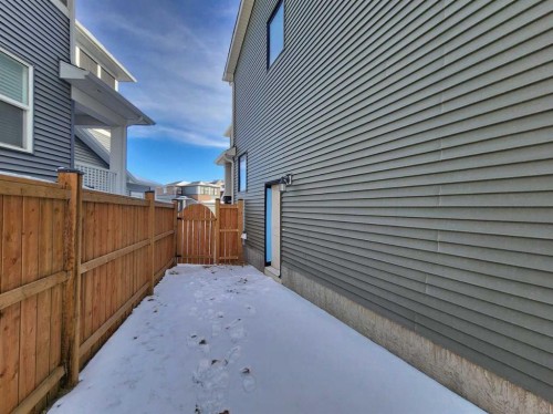 365 Edith Road Nw, Calgary, AB - Outdoor With Exterior