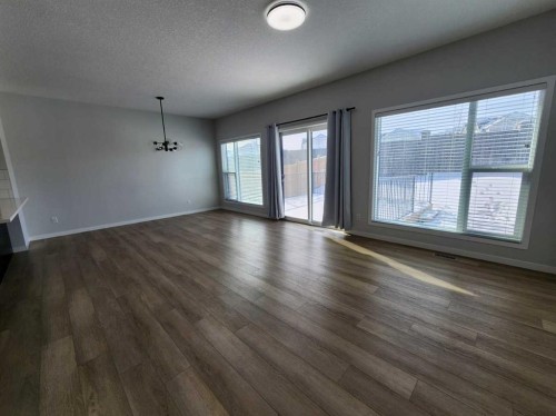 365 Edith Road Nw, Calgary, AB - Indoor