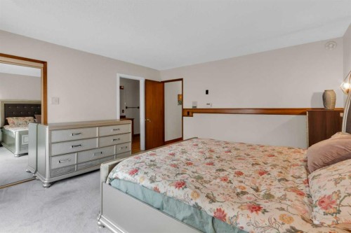 111 Edforth Place Nw, Calgary, AB - Indoor Photo Showing Bedroom