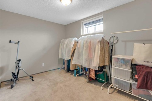 111 Edforth Place Nw, Calgary, AB - Indoor