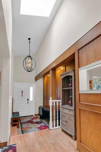 111 Edforth Place Nw, Calgary, AB - Indoor Photo Showing Other Room