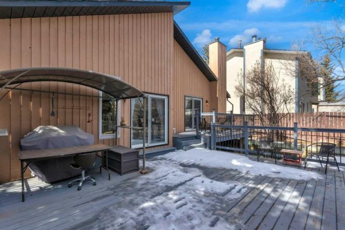 111 Edforth Place Nw, Calgary, AB - Outdoor With Deck Patio Veranda With Exterior