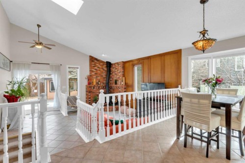 111 Edforth Place Nw, Calgary, AB - Indoor