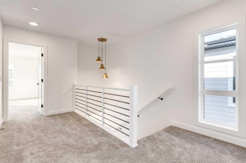 2520 21 Avenue Sw, Calgary, AB - Indoor Photo Showing Other Room
