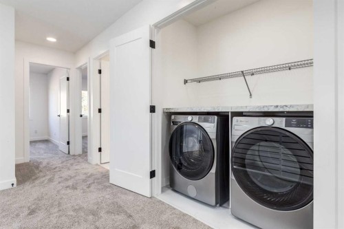 2520 21 Avenue Sw, Calgary, AB - Indoor Photo Showing Laundry Room