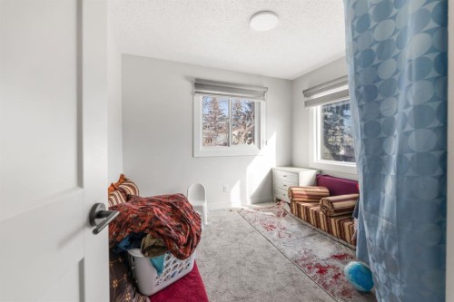 259 Manora Crescent Ne, Calgary, AB - Indoor