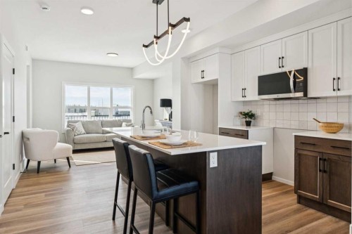 17 Gray Close, Sylvan Lake, AB - Indoor Photo Showing Kitchen