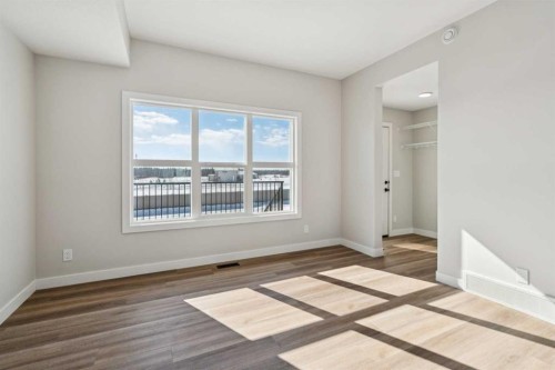 17 Gray Close, Sylvan Lake, AB - Indoor Photo Showing Other Room