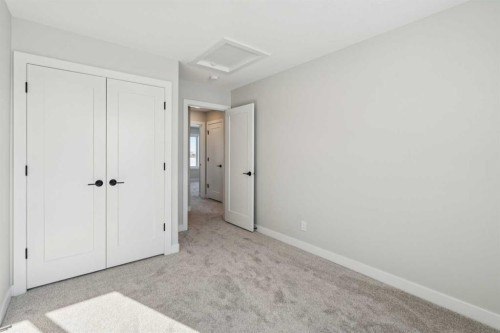 17 Gray Close, Sylvan Lake, AB - Indoor Photo Showing Other Room