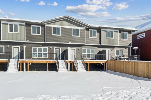 17 Gray Close, Sylvan Lake, AB - Outdoor
