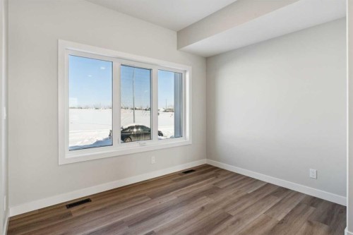 17 Gray Close, Sylvan Lake, AB - Indoor Photo Showing Other Room