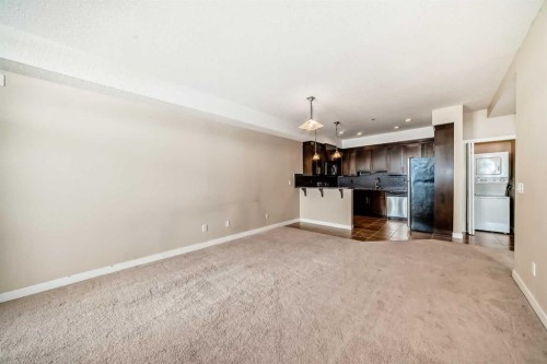 206-1005B Westmount Drive, Strathmore, AB - Indoor Photo Showing Other Room