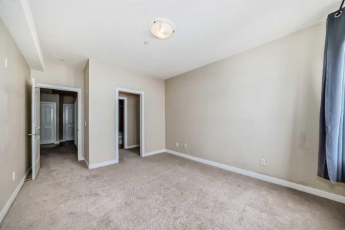 206-1005B Westmount Drive, Strathmore, AB - Indoor Photo Showing Other Room