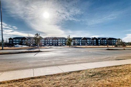 206-1005B Westmount Drive, Strathmore, AB - Outdoor With View