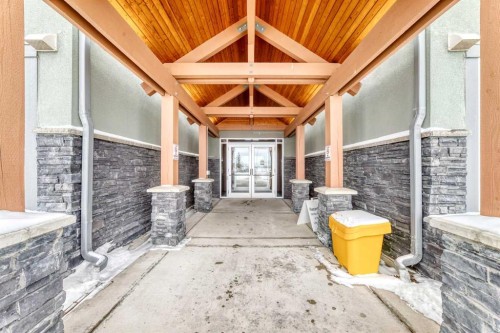 206-1005B Westmount Drive, Strathmore, AB -  Photo Showing Other Room