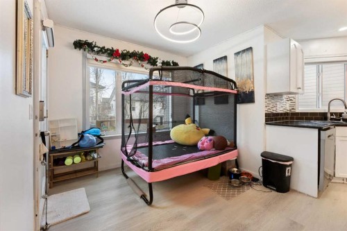 140 Fairways Drive Nw, Airdrie, AB - Indoor