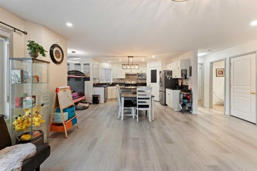 140 Fairways Drive Nw, Airdrie, AB - Indoor Photo Showing Other Room