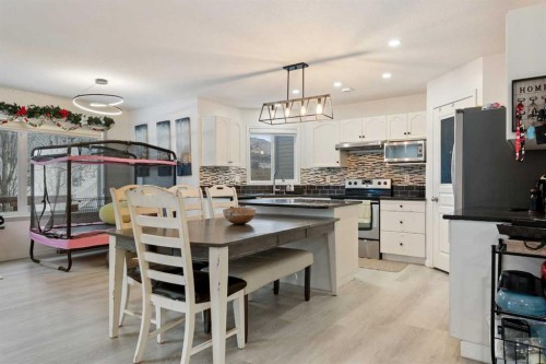 140 Fairways Drive Nw, Airdrie, AB - Indoor