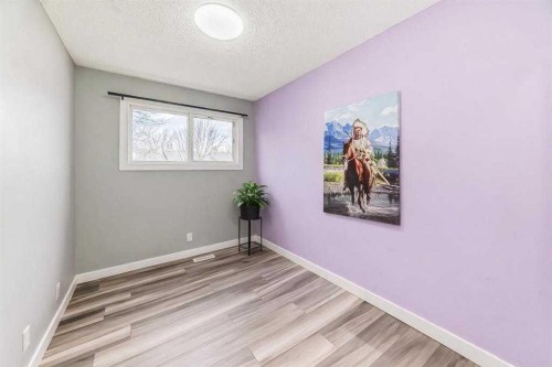 41-5520 1 Avenue, Calgary, AB - Indoor Photo Showing Other Room