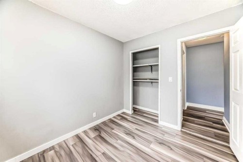 41-5520 1 Avenue, Calgary, AB - Indoor Photo Showing Other Room